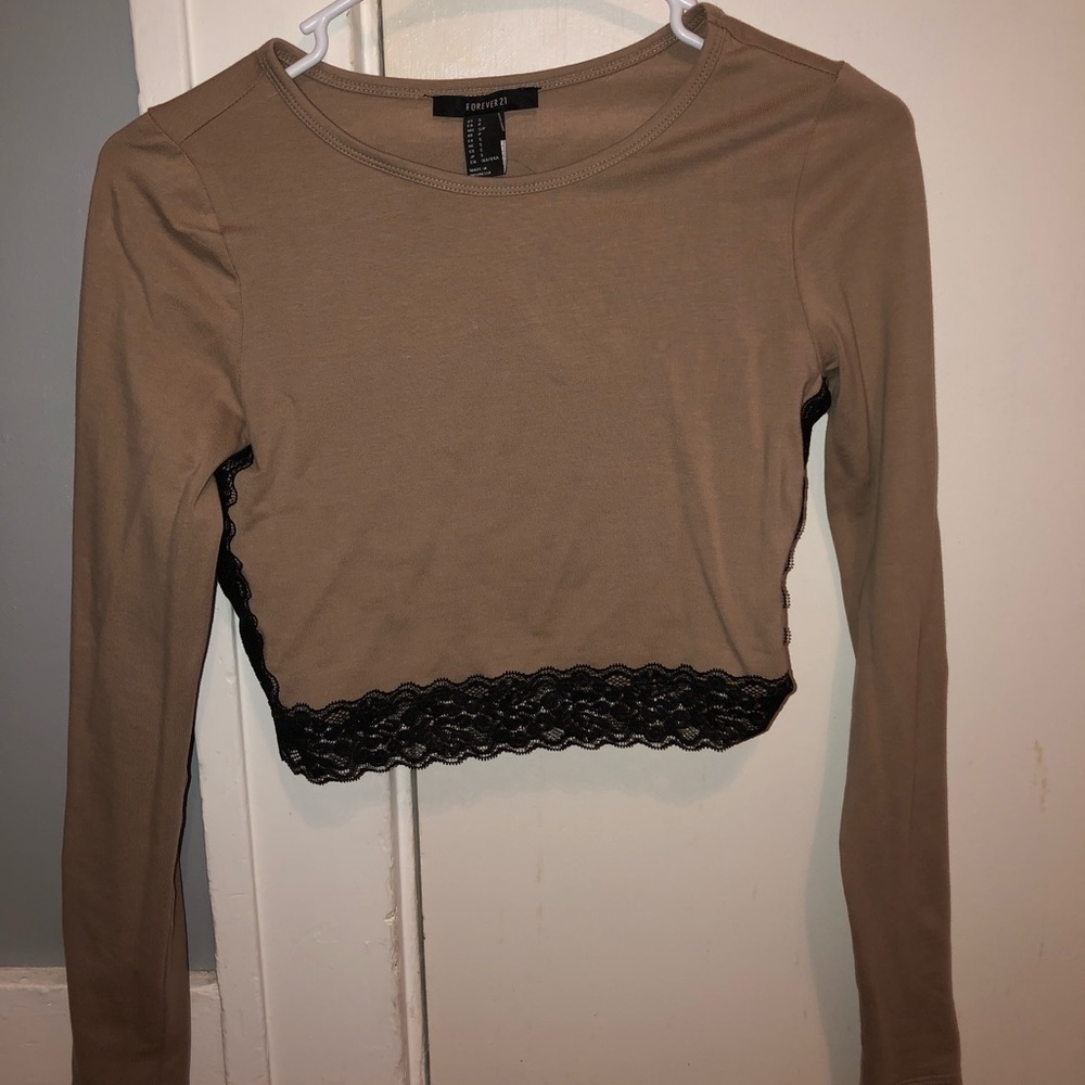 Forever 21 Cropped Long Sleeve Size Small